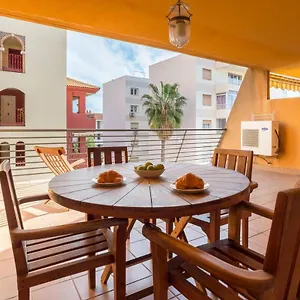 https://bellavista-apartamento-con-gran-terraza-piscina-garaje.es-andalucia.com
